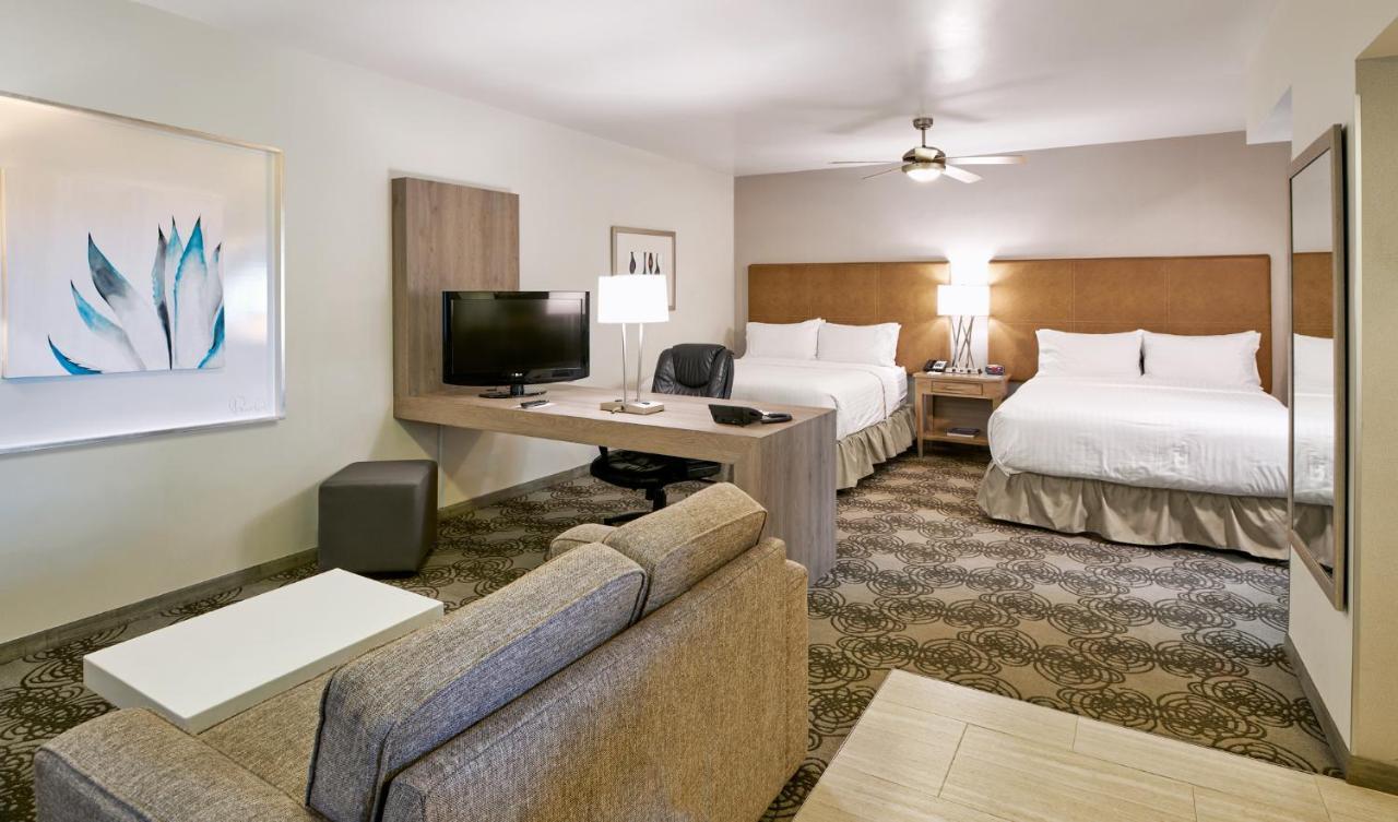 Holiday Inn Hotel & Suites Chihuahua By Ihg Buitenkant foto