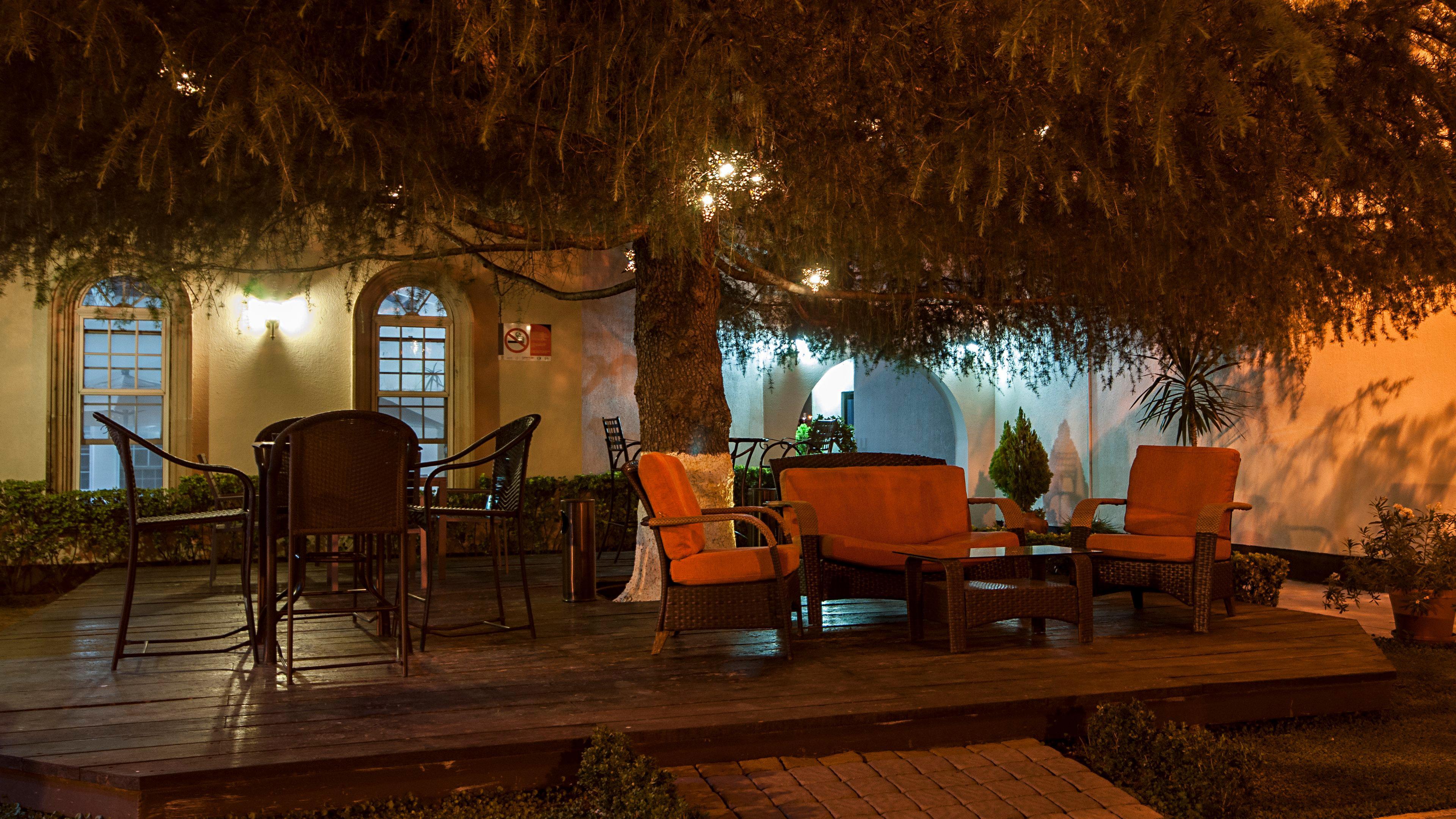 Holiday Inn Hotel & Suites Chihuahua By Ihg Buitenkant foto