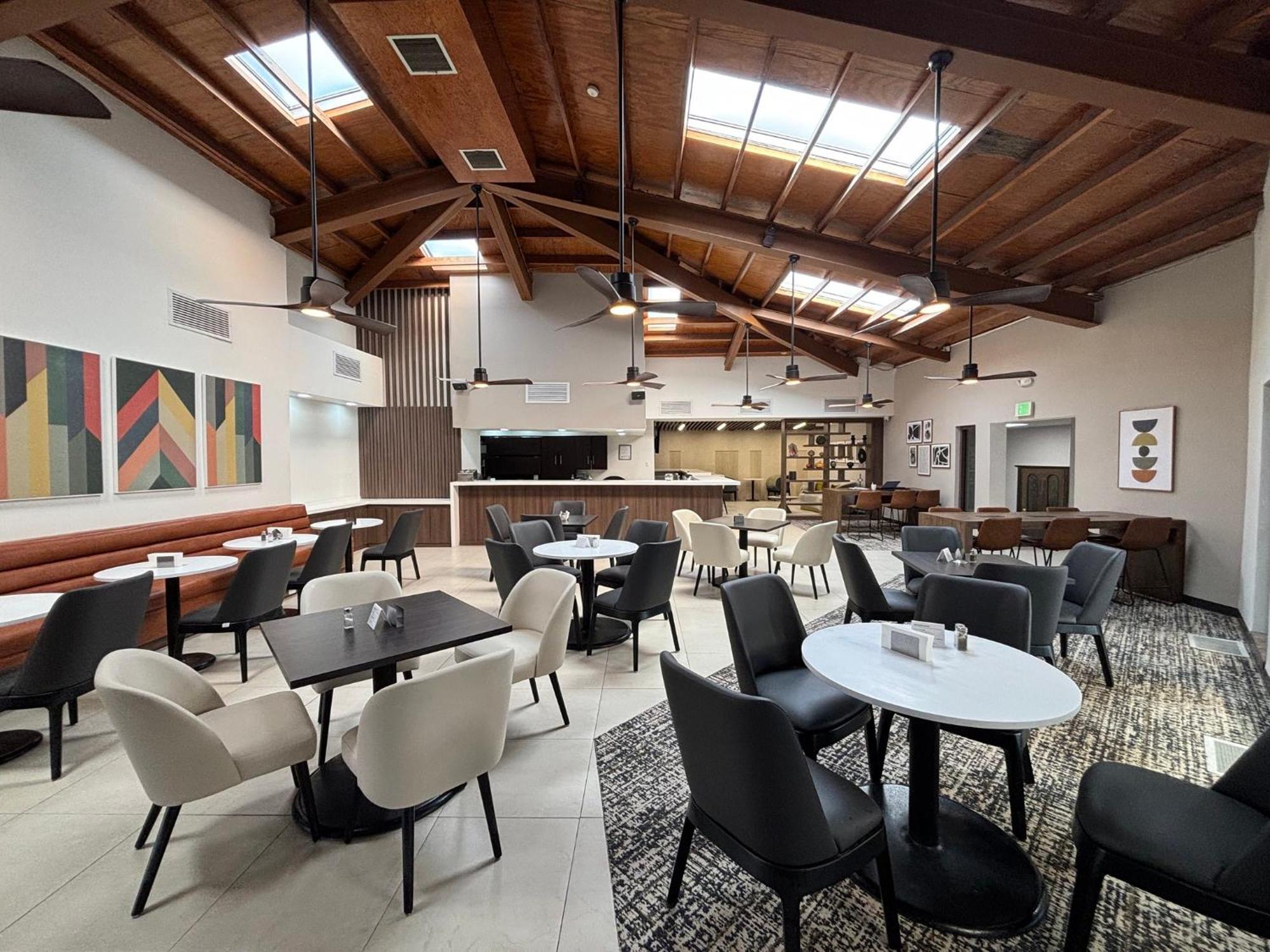 Holiday Inn Hotel & Suites Chihuahua By Ihg Buitenkant foto
