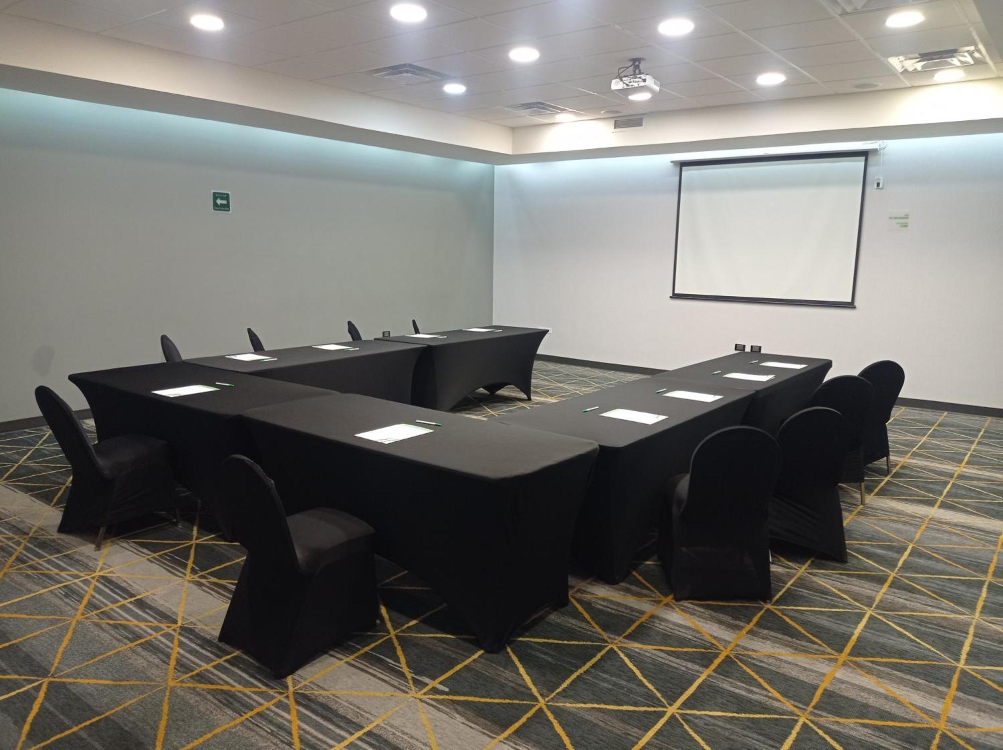 Holiday Inn Hotel & Suites Chihuahua By Ihg Buitenkant foto
